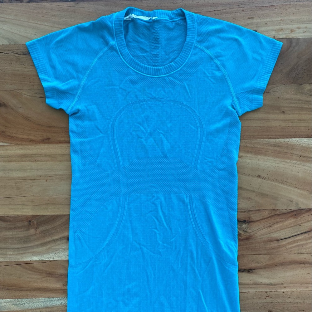Size 4 Swiftly Tech Top Teal